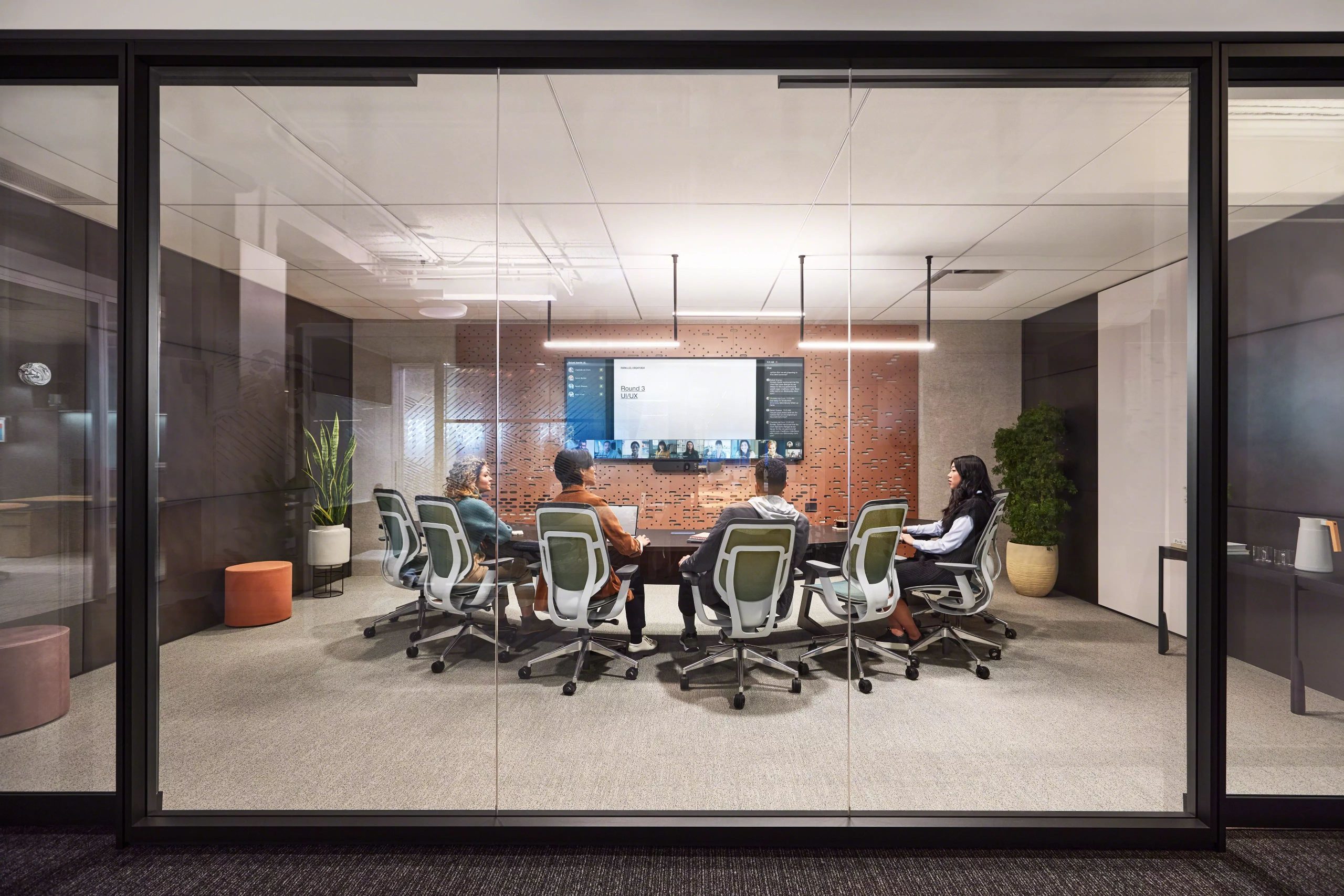 Blog_cover_The Impact of Technology on Business Interiors – Opportunities and Challenges